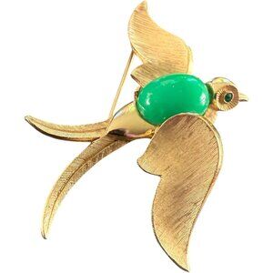 Vintage Crown Trifari Gold-Plated Bird Brooch With Green Glass Cabochon Belly &